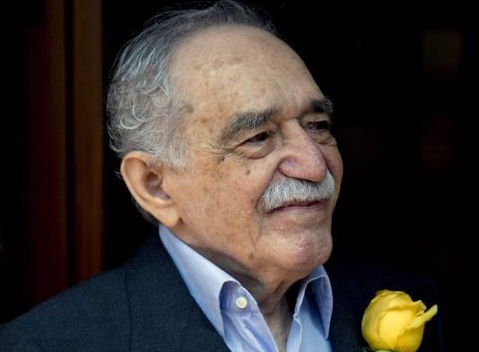 El nobel de literatura está hozpitalizado en México.