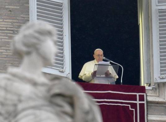 El papa: Los padres migrantes son mis héroes
