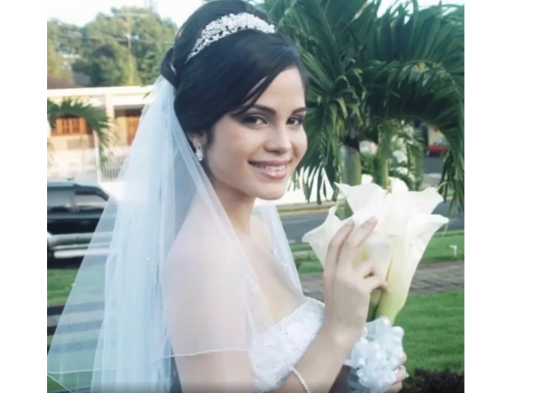 Tras filtrarse fotos en redes, Natti Natasha confirma que se casó a los 21 años