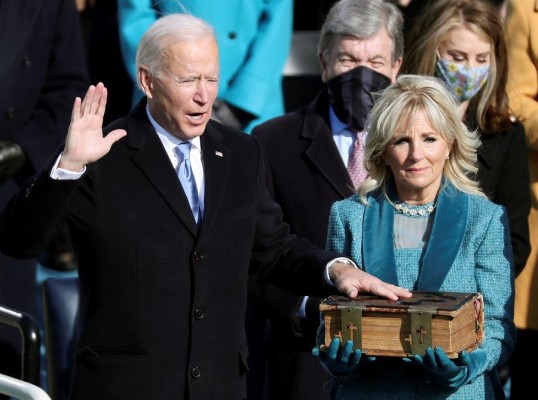 Biden jura el cargo y se convierte en el presidente número 46 de EE.UU.