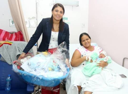 Entregan canastillas en la maternidad del Hospital Santo Tomás&nbsp;