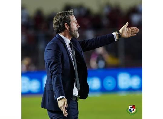 Christiansen, el técnico de la Selección que conquista los corazones de las chicas