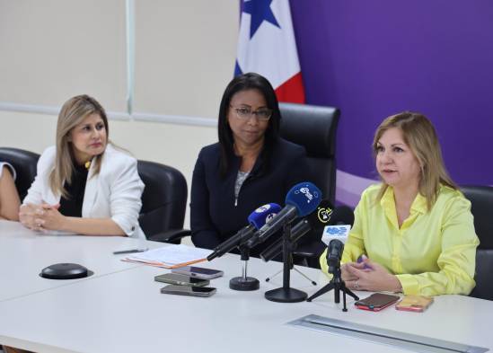 Ministras condenan femicidio y piden luchar contra la violencia hacia las mujeres