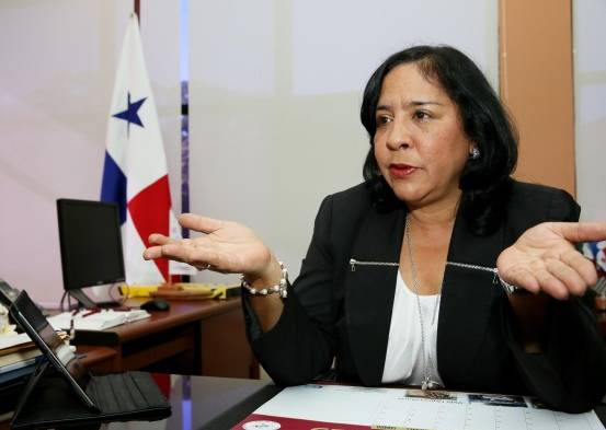 Ministra Marcela de Paredes.