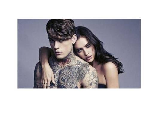 La novia de CR7 en los brazos de James