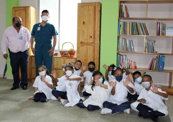 Médicos brindan docencia sobre viruela del mono