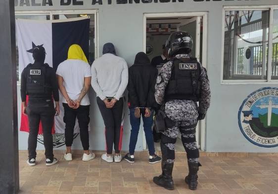 Aquí los aprehendidos.