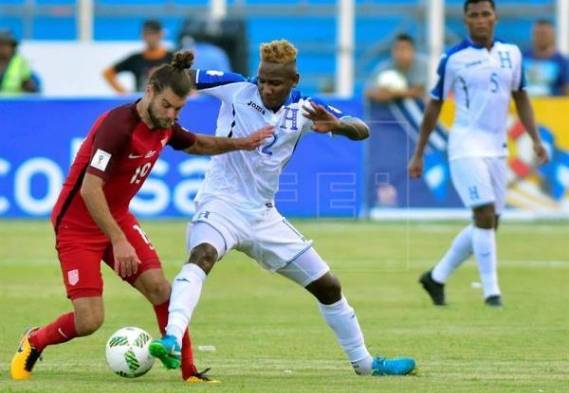 En el primer tiempo la selección estadounidense jugó mejor, fue más ordenada hasta los primeros 20 minutos.