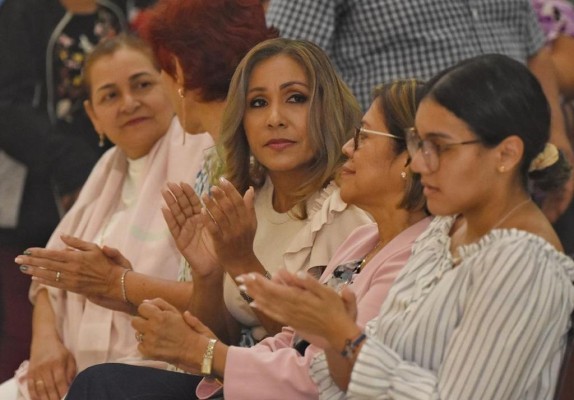 Yanibel asegura que las elecciones del domingo están en Manos de Dios 