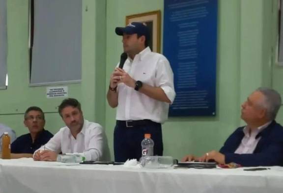 Carrizo participa del diálogo con Anadepo en Veraguas