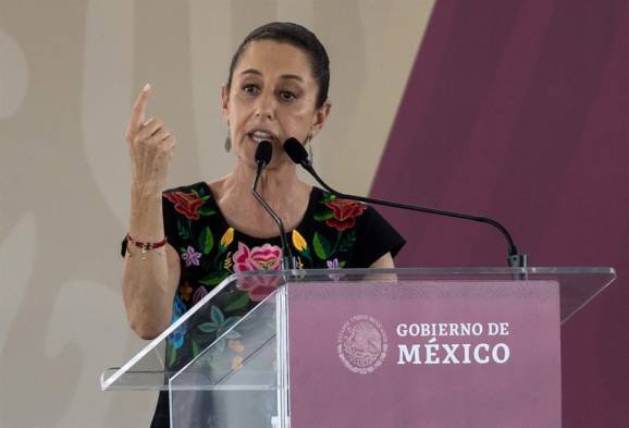 La presidenta electa de México, Claudia Sheinbaum, habla durante un acto político en Monterrey (México).