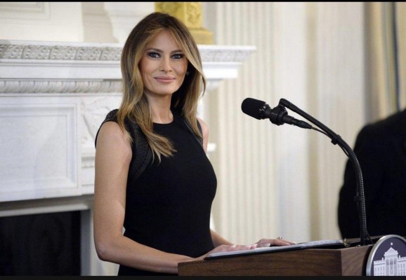 Melania Trump llega a los 50 años y lo celebra en la mansión presidencial