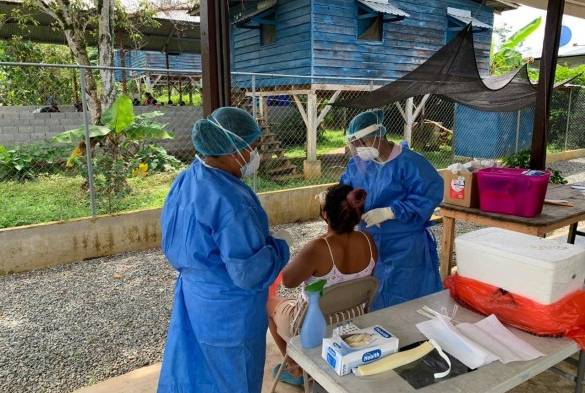 Se aplicaron 7,655 pruebas,  con  21.1% de positividad.