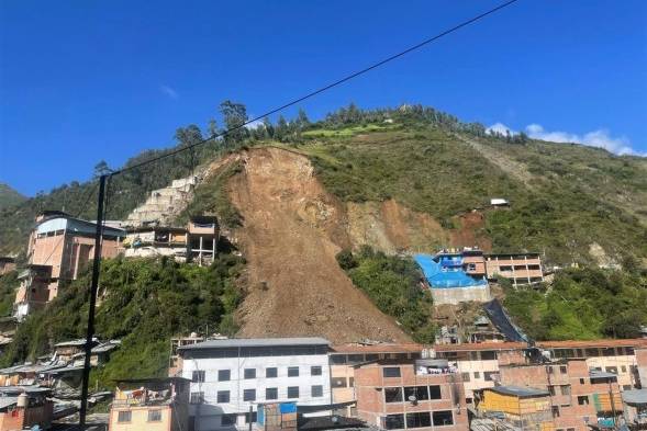 Al menos 7 desaparecidos y 60 casas sepultadas por un alud en el norte de Perú