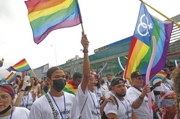 ¿Cuál es la responsabilidad de la homofobia sistemática en Panamá en el aumento de asesinatos de homosexuales?