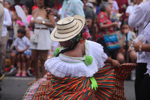 10 de noviembre en pequeños corazones con grandes raíces