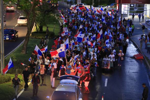 Camila Aybar: Es mentira la negociación para la reapertura de la mina