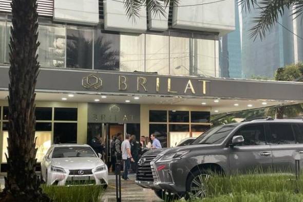 Roban joyería disfrazados de musulmanes y de funcionarios de Aseo