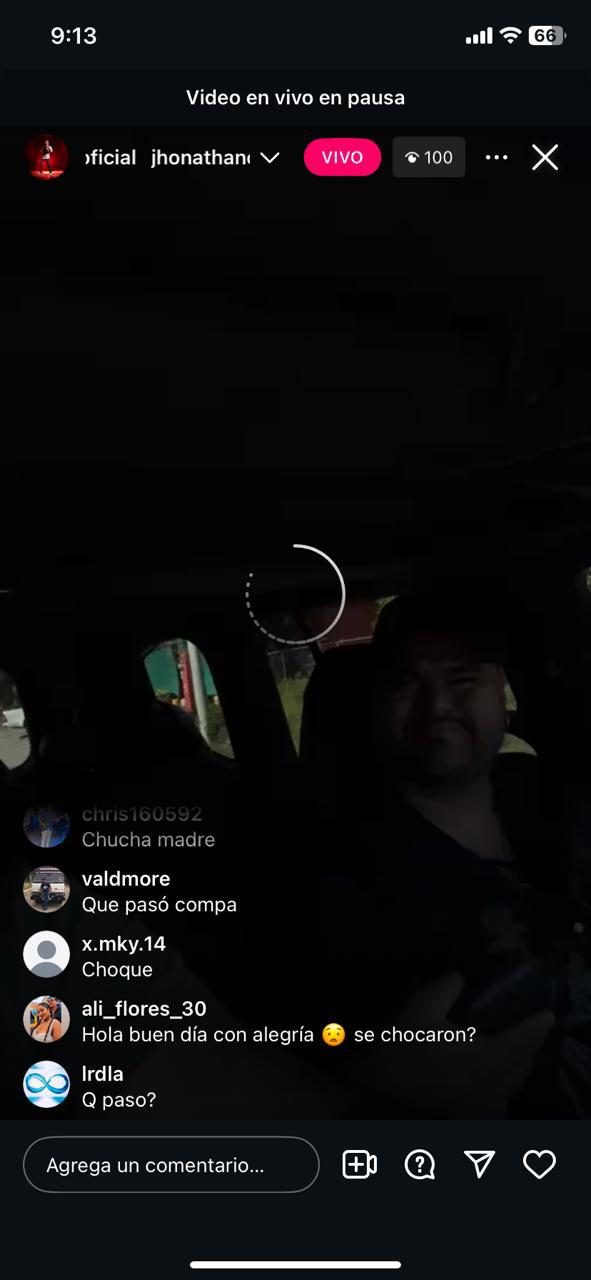 Tras la colisión, el músico suspendió el live que realizaba en Instagram.