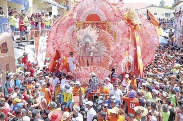 Calle Arriba de Las Tablas ya tendría su reina