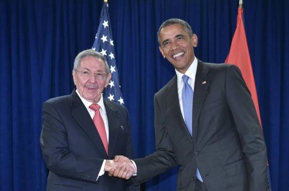 El presidente de Cuba, Raúl Castro y el de Estados Unidos, Barack Obama