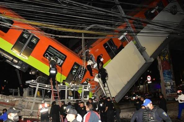 Afectados de accidente de metro en México piden justicia un año después