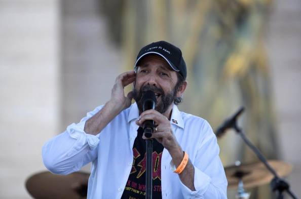 Juan Luis Guerra no actuará en Santo Domingo en diciembre a causa de la covid-19