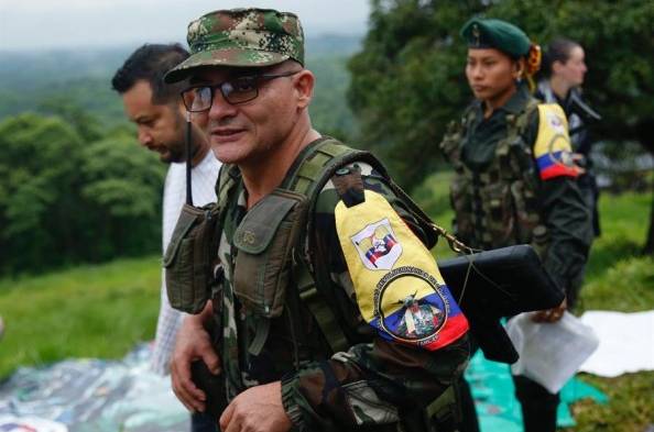 Fotografía de archivo del 16 de abril de 2023 que muestra a Alias Iván Mordisco, comandante general de la disidencia de las FARC.