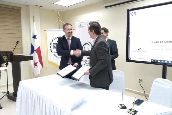 Secretaría de Energía y Siemens Energy se unen para impulsar proyecto 'Hidrógeno Verde en Panamá' 