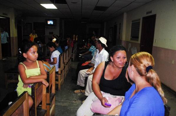 Usuario del hospital Luis H. Moreno. Dicen que hay mucha incomodidad