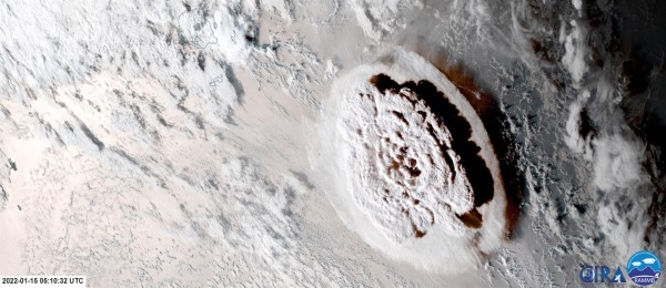 Chile, Costa Rica y Ecuador, países en alerta por la erupción del volcán Tonga