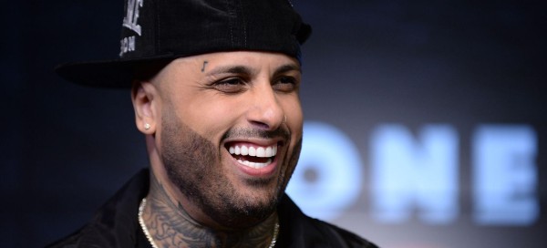 ¡Escándalo! Nicky Jam mostró foto de su 'paquete' en Brasil ¿y su matrimonio qué?