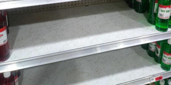 Gobierno establece temporalmente cero arancel a insumos médicos y productos de aseo importados