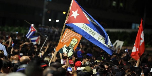 Efusiva despedida del pueblo cubano a Fidel Castro.