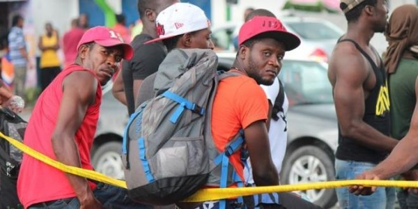 Costa Rica deporta al primer haitiano irregular de oleada migratoria 