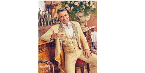 El elenco de 'La Boda De Mi Mejor Amigo' se reúne para especial de revista