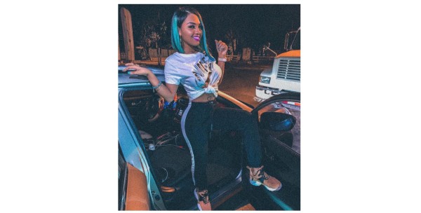 Moda: El camaleónico estilo de Anyuri atrae miles de 'me gusta'