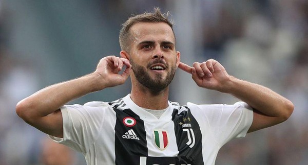 Barcelona ficha a Miralem Pjanic por 60 millones