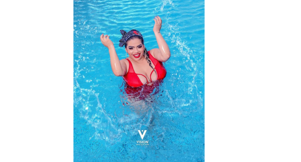 La sexy sesión de fotos de 'La Bibi'