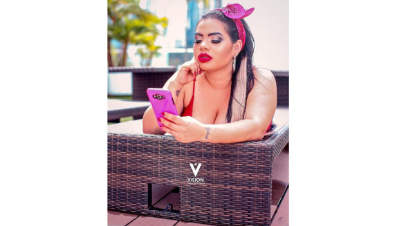 La sexy sesión de fotos de 'La Bibi'