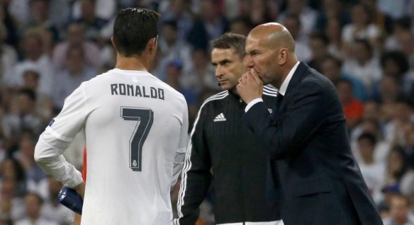 Zidane aseguró no criticar al que paga la entrada.