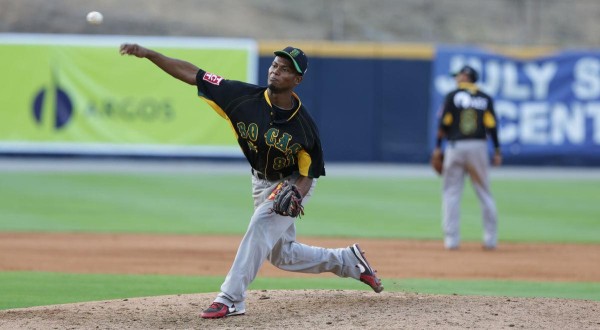 El derecho Benjamín Grenald enfrentará a Chiriquí.