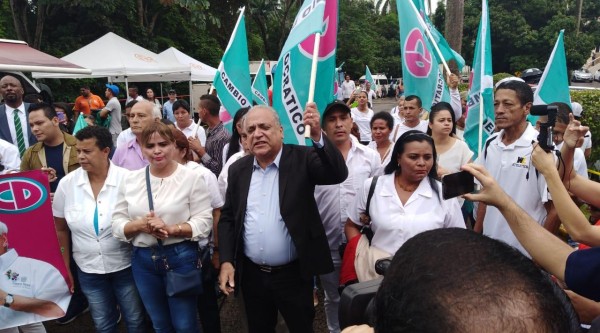 Simpatizantes protestan en la Corte Suprema de Justicia pidiendo su libertad. Simpatizantes protestan en la Corte Suprema de Justicia pidiendo su libertad.