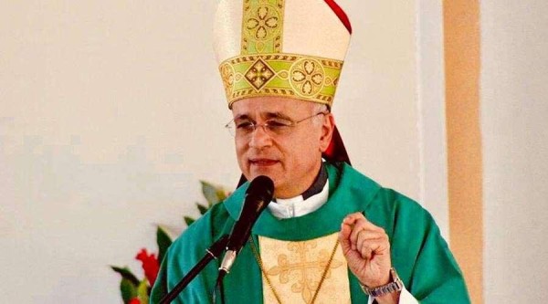 Obispo Silvio Baéz.