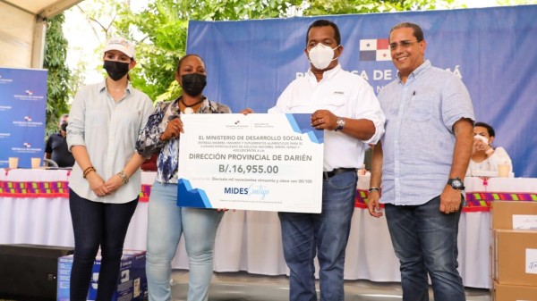 Tarjetas claves, mochilas, kits de herramientas, enseres y suplementos alimenticios llegan a Darién