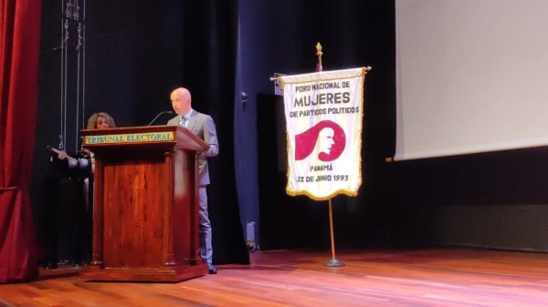 Conmemoran los 75 años del logro del sufragio femenino en Panamá