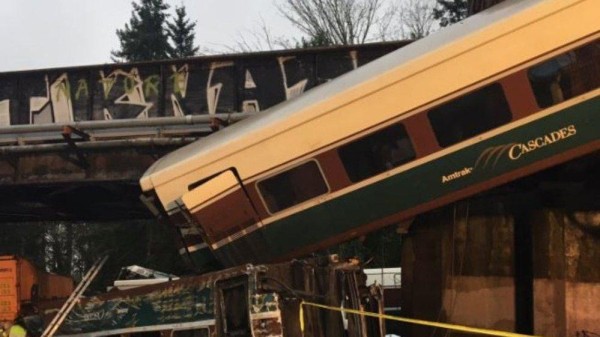 El tren 501 cubría una ruta de alta velocidad, que se inauguraba hoy, entre las ciudades de Seattle y Portland.