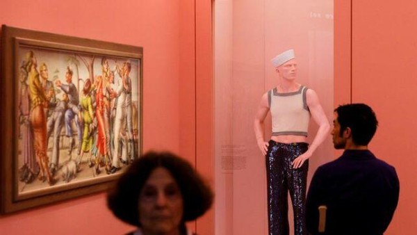 La fantasía del estilo camp llega a las galerías del museo Met de Nueva York