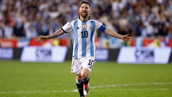 Messi: No hay que caer en la locura de la gente y creer que somos favoritos