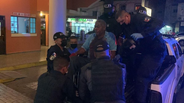 Accidente de tránsito dejó a un hombre y un policía heridos 